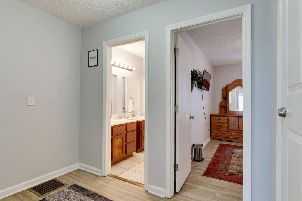 Lovely 2 Bdr Condo With Balcony 2M To Broadway Nashville Dış mekan fotoğraf