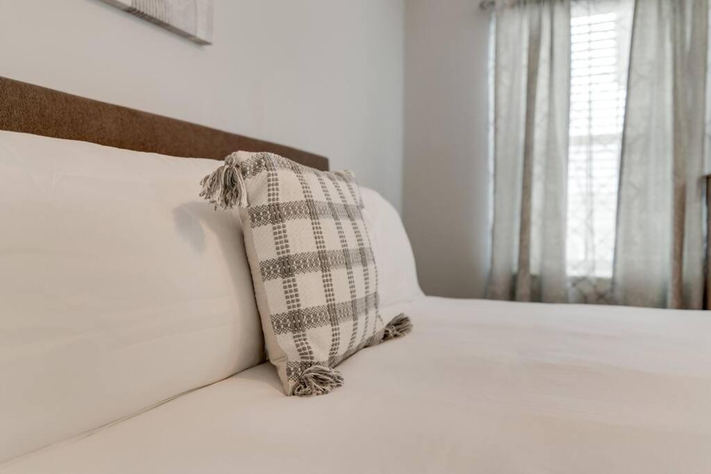 Lovely 2 Bdr Condo With Balcony 2M To Broadway Nashville Dış mekan fotoğraf